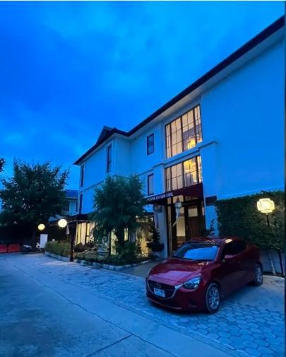 Hotel The Wing Boutique 4*